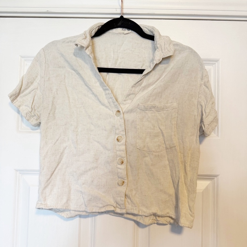 Love Notes linen blend button up lightweight boxy pocket tee.